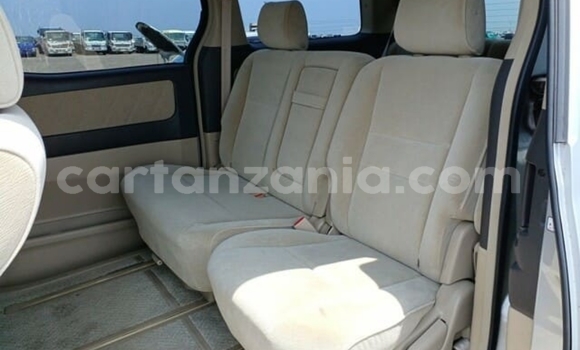 Nunua Imported Toyota Alphard Fedha Gari ndani ya Dar es Salaam nchini Dar es Salaam Nunua Imported Toyota Alphard Fedha Gari ndani ya Dar es Salaam nchini Dar es Salaam