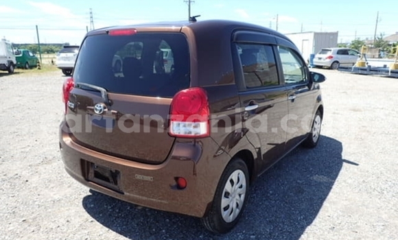 Buy Import Toyota Porte Brown Car in Dar es Salaam in Dar es Salaam Buy Import Toyota Porte Brown Car in Dar es Salaam in Dar es Salaam