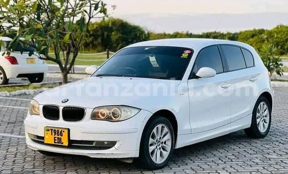 Buy Used BMW 1-Series White Car in Bariadi in Simiyu