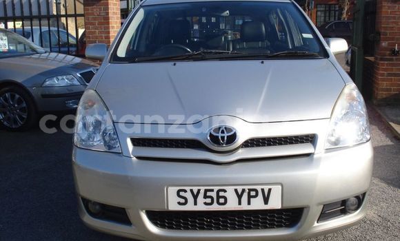 Buy Used Toyota Verso Silver Car in Arusha in Arusha Buy Used Toyota Verso Silver Car in Arusha in Arusha