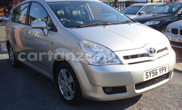 Buy Used Toyota Verso Silver Car in Arusha in Arusha Buy Used Toyota Verso Silver Car in Arusha in Arusha