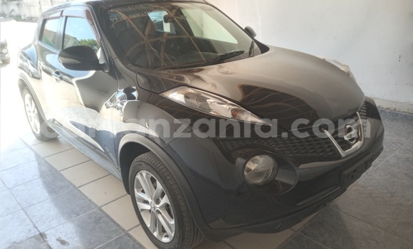 Nunua Imported Nissan Juke Nyeusi Gari ndani ya Dar es Salaam nchini Dar es Salaam