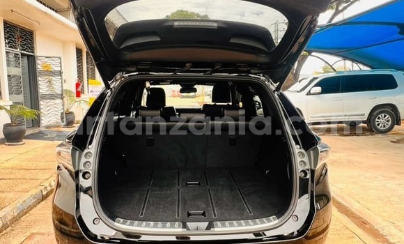 Nunua Mpya Toyota Harrier Nyeusi Gari ndani ya Dar es Salaam nchini Dar es Salaam Nunua Mpya Toyota Harrier Nyeusi Gari ndani ya Dar es Salaam nchini Dar es Salaam