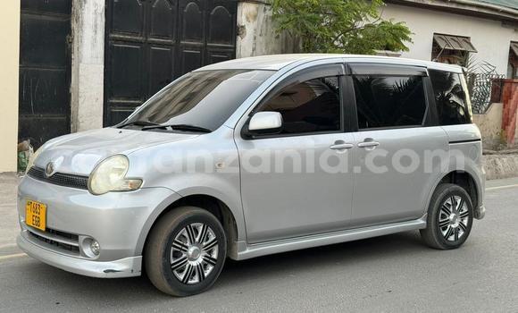 Buy Used Toyota Sienta Silver Car in Dar es Salaam in Dar es Salaam Buy Used Toyota Sienta Silver Car in Dar es Salaam in Dar es Salaam