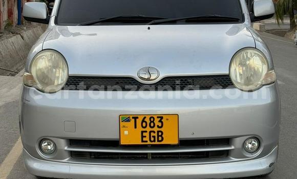 Buy Used Toyota Sienta Silver Car in Dar es Salaam in Dar es Salaam Buy Used Toyota Sienta Silver Car in Dar es Salaam in Dar es Salaam