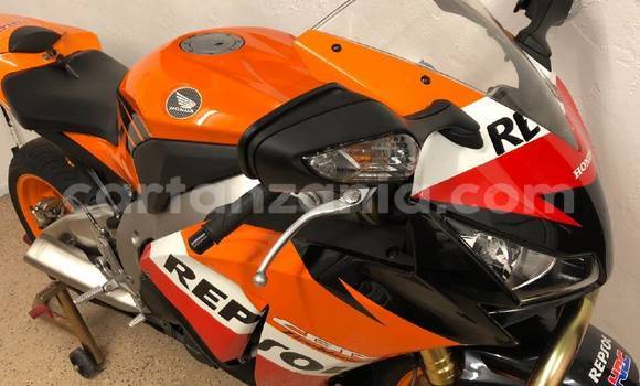 Buy Used Honda CBR Beige Bike in Arusha in Arusha