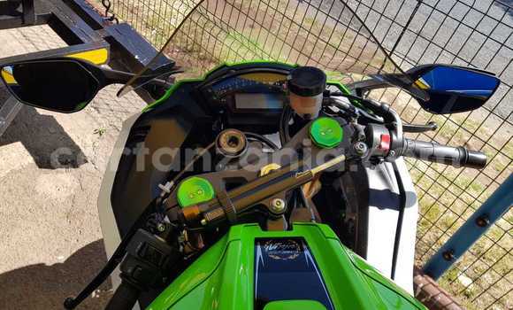 Buy Used Kawasaki H Green Bike in Arusha in Arusha Buy Used Kawasaki H Green Bike in Arusha in Arusha