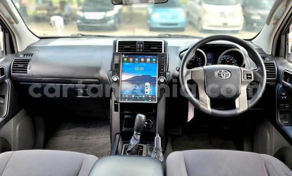 Buy Used Toyota Land Cruiser Prado White Car in Babati Urban in Manyara Buy Used Toyota Land Cruiser Prado White Car in Babati Urban in Manyara