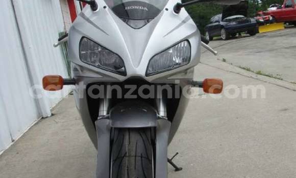 Buy Used Honda CBR Silver Bike in Arusha in Arusha Buy Used Honda CBR Silver Bike in Arusha in Arusha