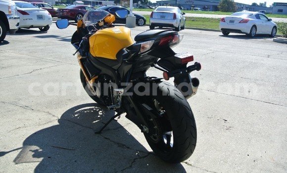 Buy Used Suzuki GSXR Beige Bike in Arusha in Arusha