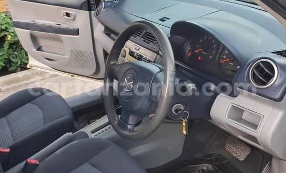 Nunua Ilio tumika Mazda Demio Nyingine Gari ndani ya Biharamulo nchini Kagera Nunua Ilio tumika Mazda Demio Nyingine Gari ndani ya Biharamulo nchini Kagera