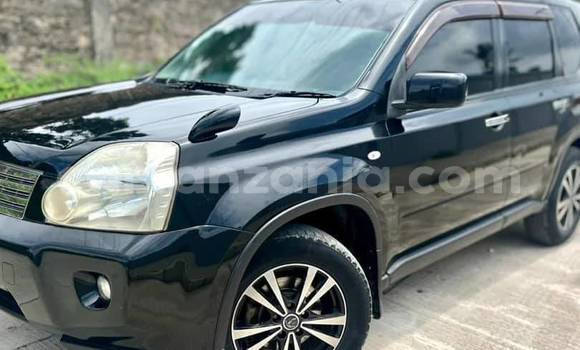 Nunua Ilio tumika Nissan X–Trail Nyeusi Gari ndani ya Bagamoyo nchini Pwani