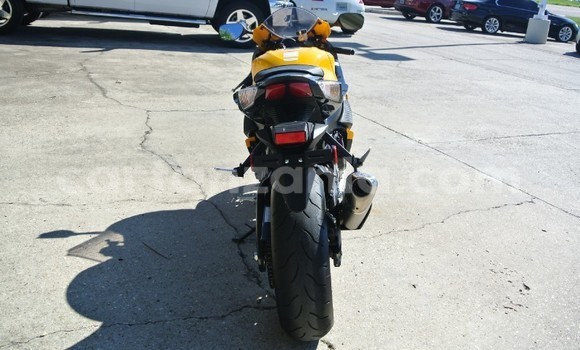 Buy Used Suzuki GSXR Beige Bike in Arusha in Arusha Buy Used Suzuki GSXR Beige Bike in Arusha in Arusha