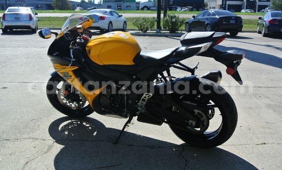 Buy Used Suzuki GSXR Beige Bike in Arusha in Arusha Buy Used Suzuki GSXR Beige Bike in Arusha in Arusha