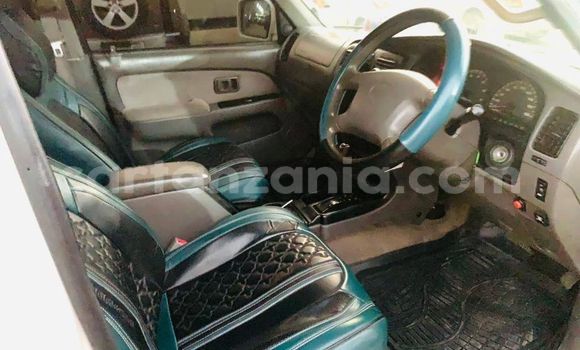 Buy Used Toyota Hilux White Car in Babati Urban in Manyara Buy Used Toyota Hilux White Car in Babati Urban in Manyara