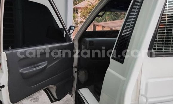 Nunua Ilio tumika Toyota LiteAce Nyingine Gari ndani ya Buhigwe nchini Kigoma Nunua Ilio tumika Toyota LiteAce Nyingine Gari ndani ya Buhigwe nchini Kigoma