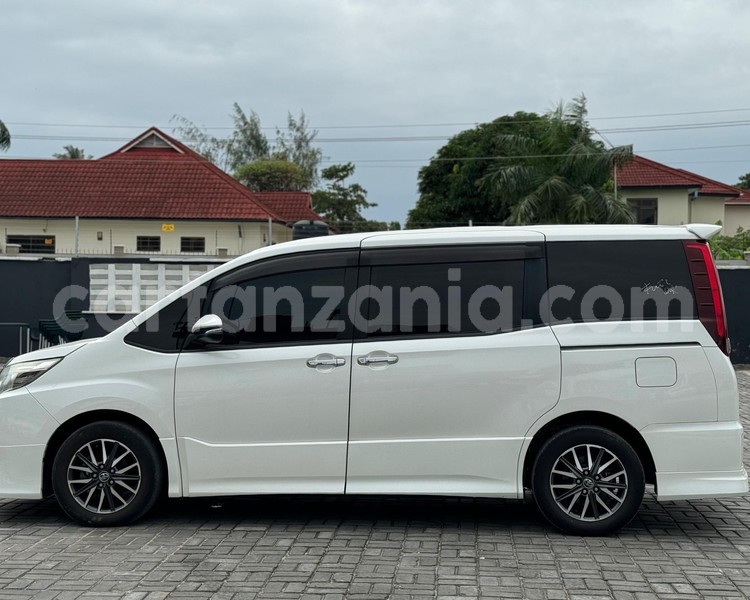 Big with watermark toyota noah dar es salaam dar es salaam 22319