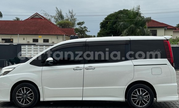 Buy Import Toyota Noah White Car in Dar es Salaam in Dar es Salaam Buy Import Toyota Noah White Car in Dar es Salaam in Dar es Salaam