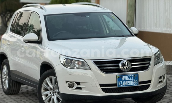Buy Import Volkswagen Tiguan White Car in Dar es Salaam in Dar es Salaam