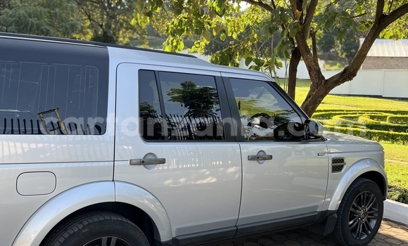 Buy Used Land Rover Discovery Silver Car in Arusha in Arusha Buy Used Land Rover Discovery Silver Car in Arusha in Arusha