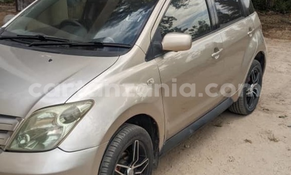 Nunua Ilio tumika Toyota IST Beige Gari ndani ya Dar es Salaam nchini Dar es Salaam Nunua Ilio tumika Toyota IST Beige Gari ndani ya Dar es Salaam nchini Dar es Salaam