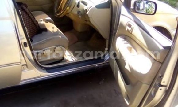 Nunua Ilio tumika Toyota Vista Nyingine Gari ndani ya Dar es Salaam nchini Dar es Salaam Nunua Ilio tumika Toyota Vista Nyingine Gari ndani ya Dar es Salaam nchini Dar es Salaam