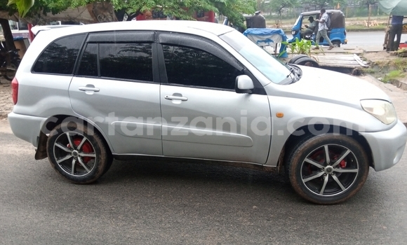 Buy Used Toyota RAV4 Silver Car in Dar es Salaam in Dar es Salaam Buy Used Toyota RAV4 Silver Car in Dar es Salaam in Dar es Salaam