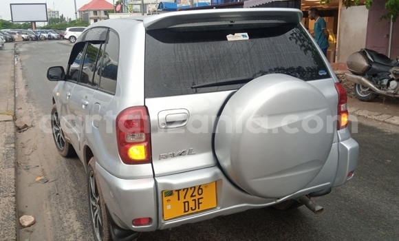 Buy Used Toyota RAV4 Silver Car in Dar es Salaam in Dar es Salaam Buy Used Toyota RAV4 Silver Car in Dar es Salaam in Dar es Salaam