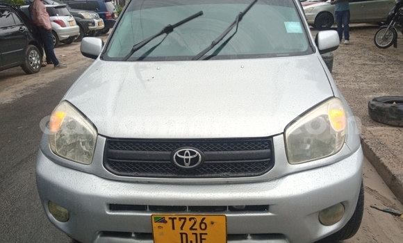 Buy Used Toyota RAV4 Silver Car in Dar es Salaam in Dar es Salaam Buy Used Toyota RAV4 Silver Car in Dar es Salaam in Dar es Salaam