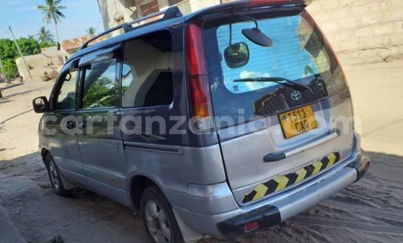 Nunua Ilio tumika Toyota Noah Nyingine Gari ndani ya Dar es Salaam nchini Dar es Salaam Nunua Ilio tumika Toyota Noah Nyingine Gari ndani ya Dar es Salaam nchini Dar es Salaam