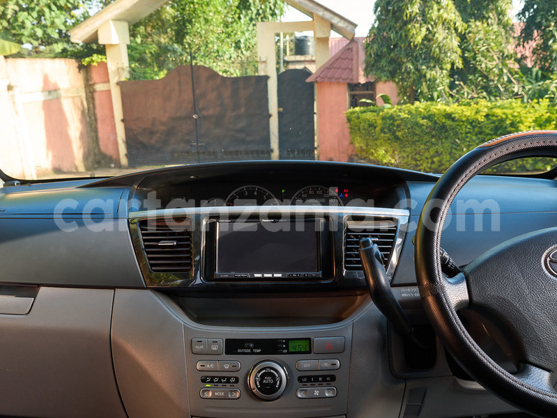 Big with watermark toyota voxy arusha arusha 22371