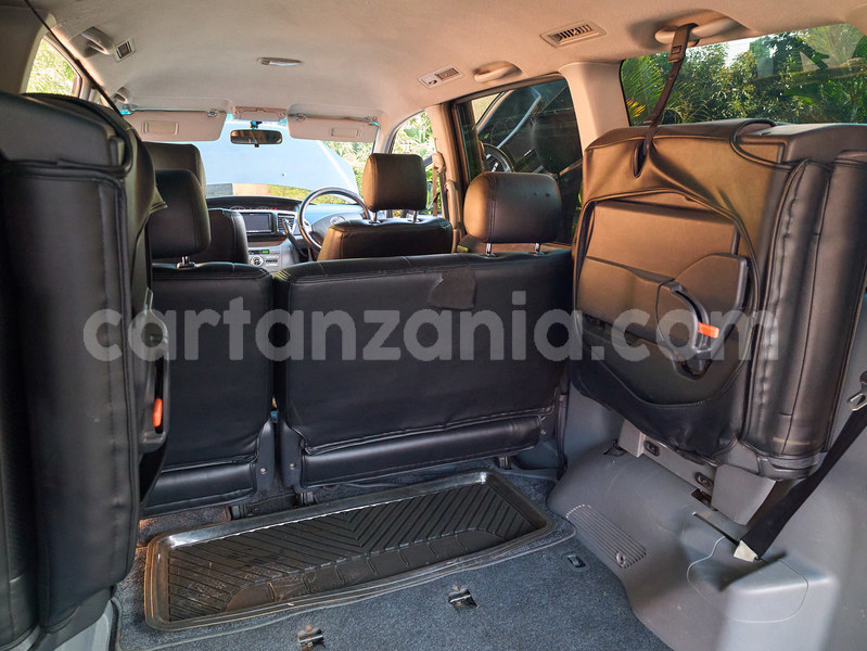 Big with watermark toyota voxy arusha arusha 22371