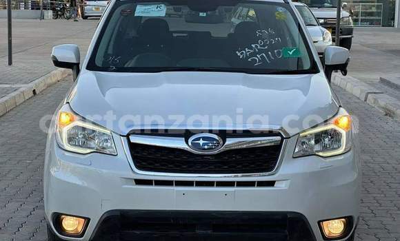 Nunua Imported Subaru Forester Nyeupe Gari ndani ya Dar es Salaam nchini Dar es Salaam