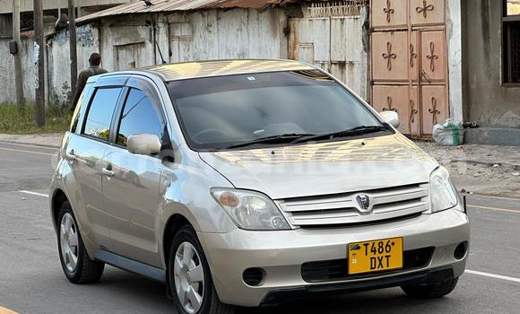 Buy Used Toyota IST Other Car in Dar es Salaam in Dar es Salaam Buy Used Toyota IST Other Car in Dar es Salaam in Dar es Salaam