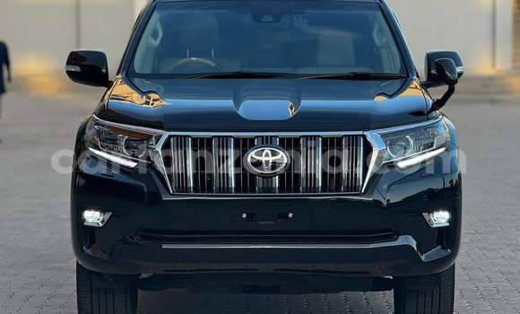 Nunua Imported Toyota Land Cruiser Prado Nyeusi Gari ndani ya Dar es Salaam nchini Dar es Salaam