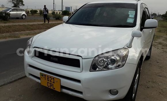 Buy Used Toyota RAV4 White Car in Dar es Salaam in Dar es Salaam Buy Used Toyota RAV4 White Car in Dar es Salaam in Dar es Salaam
