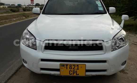 Buy Used Toyota RAV4 White Car in Dar es Salaam in Dar es Salaam Buy Used Toyota RAV4 White Car in Dar es Salaam in Dar es Salaam