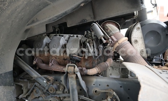 Buy Import Mercedes‒Benz Truck White Truck in Dar es Salaam in Dar es Salaam Buy Import Mercedes‒Benz Truck White Truck in Dar es Salaam in Dar es Salaam