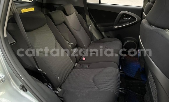 Nunua Imported Toyota RAV4 Nyingine Gari ndani ya Dar es Salaam nchini Dar es Salaam Nunua Imported Toyota RAV4 Nyingine Gari ndani ya Dar es Salaam nchini Dar es Salaam