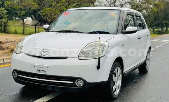Nunua Imported Mazda Verisa Nyeupe Gari ndani ya Dar es Salaam nchini Dar es Salaam