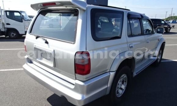 Nunua Imported Toyota Hilux Surf Fedha Gari ndani ya Dar es Salaam nchini Dar es Salaam Nunua Imported Toyota Hilux Surf Fedha Gari ndani ya Dar es Salaam nchini Dar es Salaam