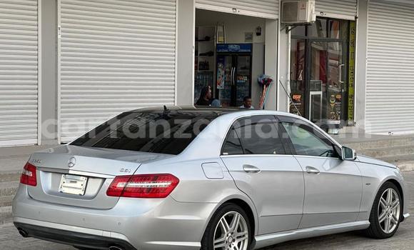 Nunua Imported Mercedes-Benz E-Classe Nyingine Gari ndani ya Dar es Salaam nchini Dar es Salaam Nunua Imported Mercedes-Benz E-Classe Nyingine Gari ndani ya Dar es Salaam nchini Dar es Salaam