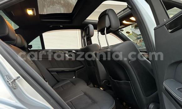 Nunua Imported Mercedes-Benz E-Classe Nyingine Gari ndani ya Dar es Salaam nchini Dar es Salaam Nunua Imported Mercedes-Benz E-Classe Nyingine Gari ndani ya Dar es Salaam nchini Dar es Salaam