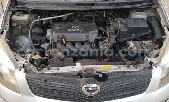 Buy Used Toyota Spacio Silver Car in Dar es Salaam in Dar es Salaam Buy Used Toyota Spacio Silver Car in Dar es Salaam in Dar es Salaam