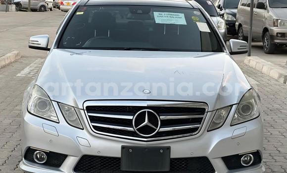 Nunua Imported Mercedes-Benz E-Classe Nyingine Gari ndani ya Dar es Salaam nchini Dar es Salaam Nunua Imported Mercedes-Benz E-Classe Nyingine Gari ndani ya Dar es Salaam nchini Dar es Salaam
