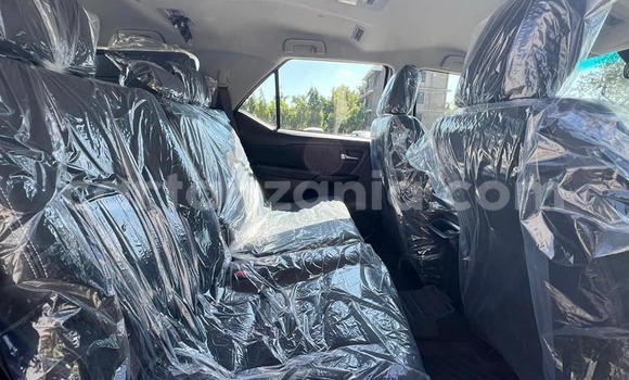 Buy Used Toyota Fortuner White Car in Bagamoyo in Pwani Buy Used Toyota Fortuner White Car in Bagamoyo in Pwani