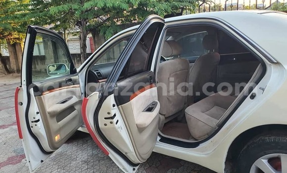 Buy Used Toyota Mark II White Car in Bahi in Dodoma Buy Used Toyota Mark II White Car in Bahi in Dodoma