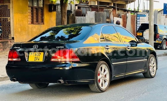 Buy Used Toyota Crown Black Car in Bahi in Dodoma Buy Used Toyota Crown Black Car in Bahi in Dodoma