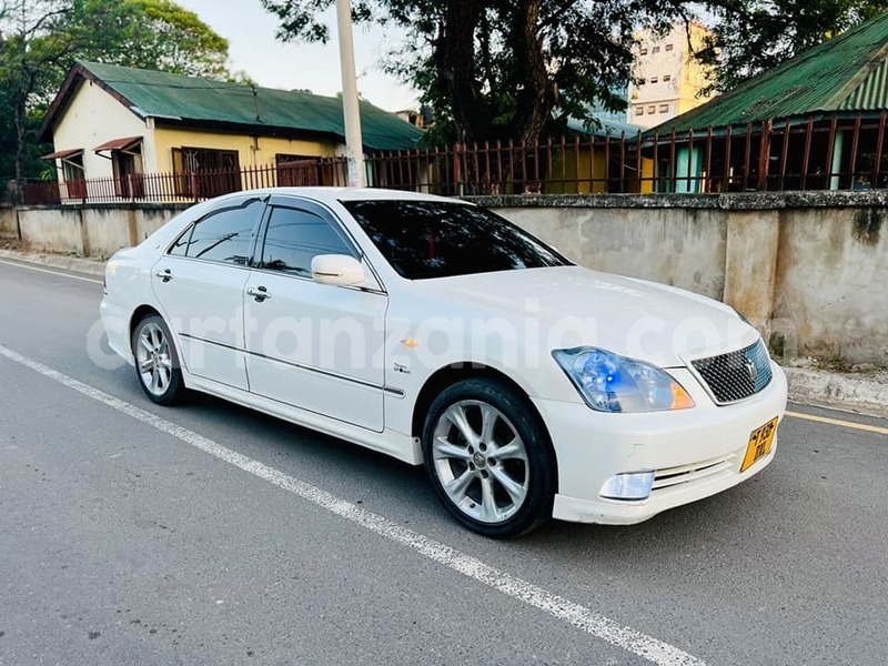 Big with watermark toyota crown kagera biharamulo 22503