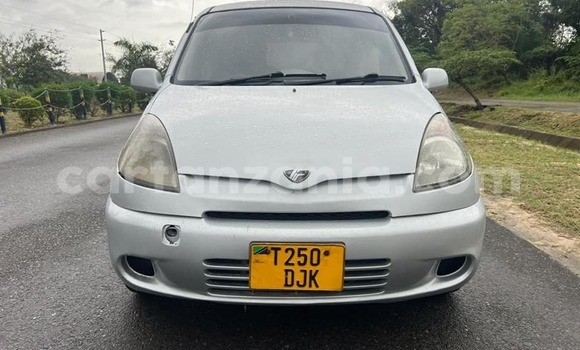 Buy Used Toyota FunCargo Other Car in Buhigwe in Kigoma